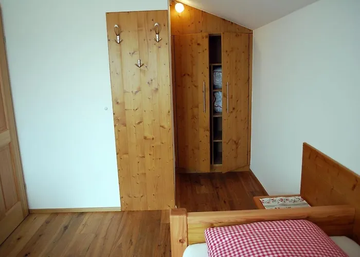 Semesterbostad Langhans *